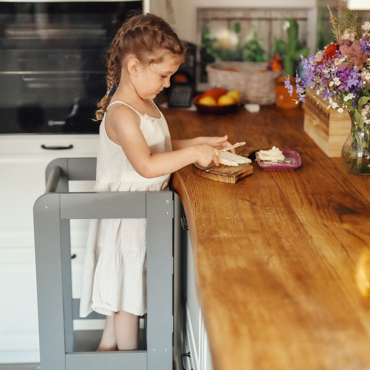 Learning Tower / Kitchen Helper