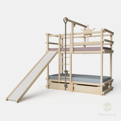 Abenteuer-Etagenbett aus Holz mit Rutsche