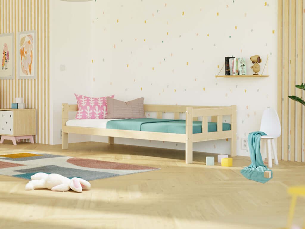 Kinderbett PAULINE aus Holz mit Zaun-Rausfallschutz