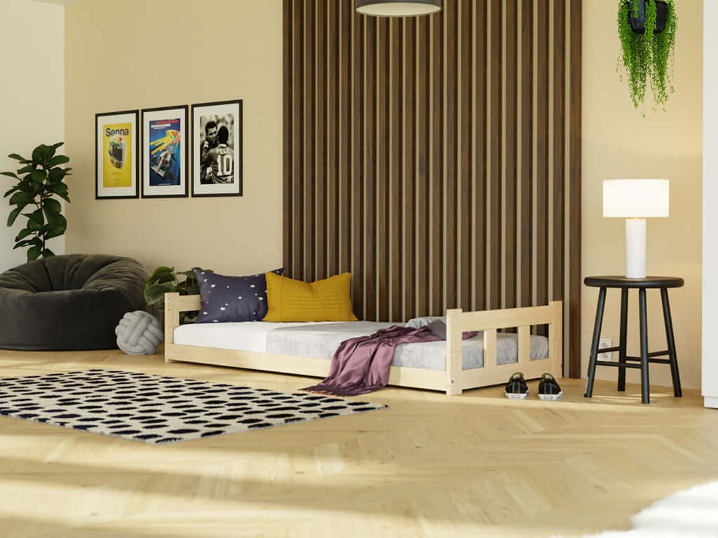 Bodenbett PAULINE aus Holz im Zaun-Design