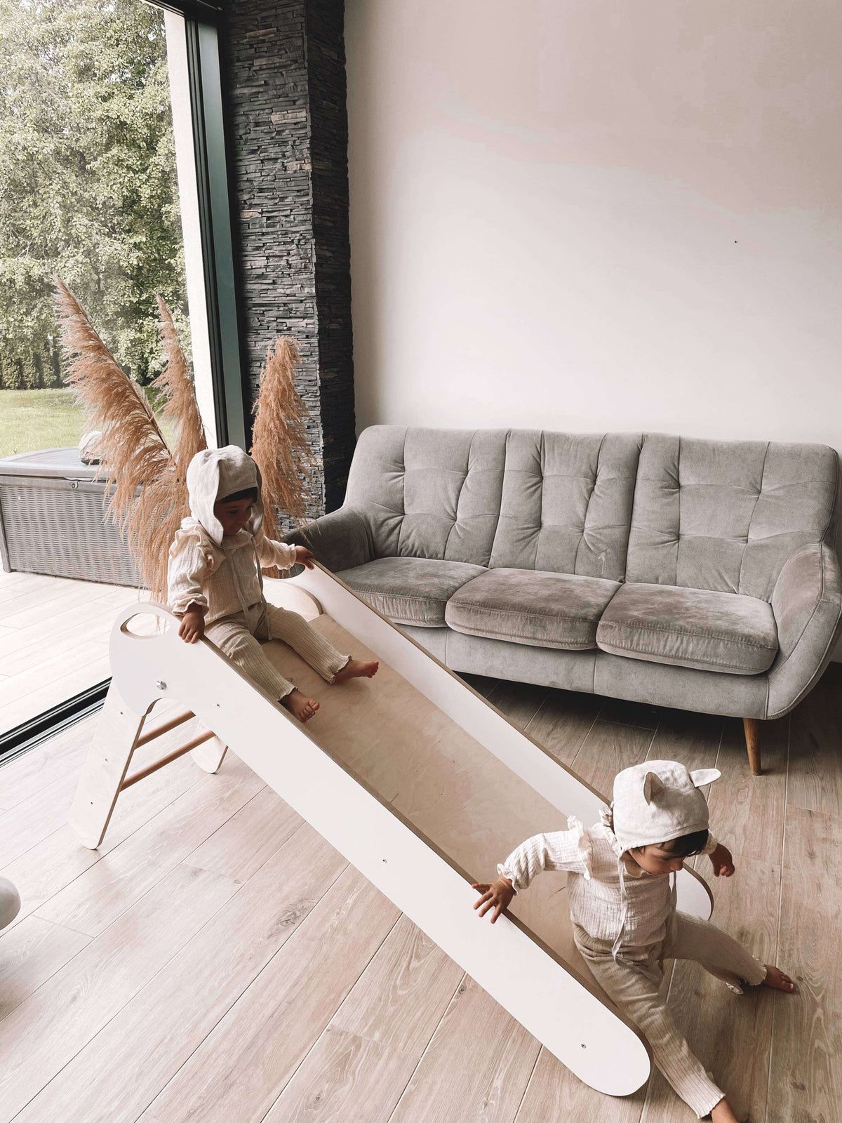 Klappbare Kinderrutsche aus Holz für kleine Kinder