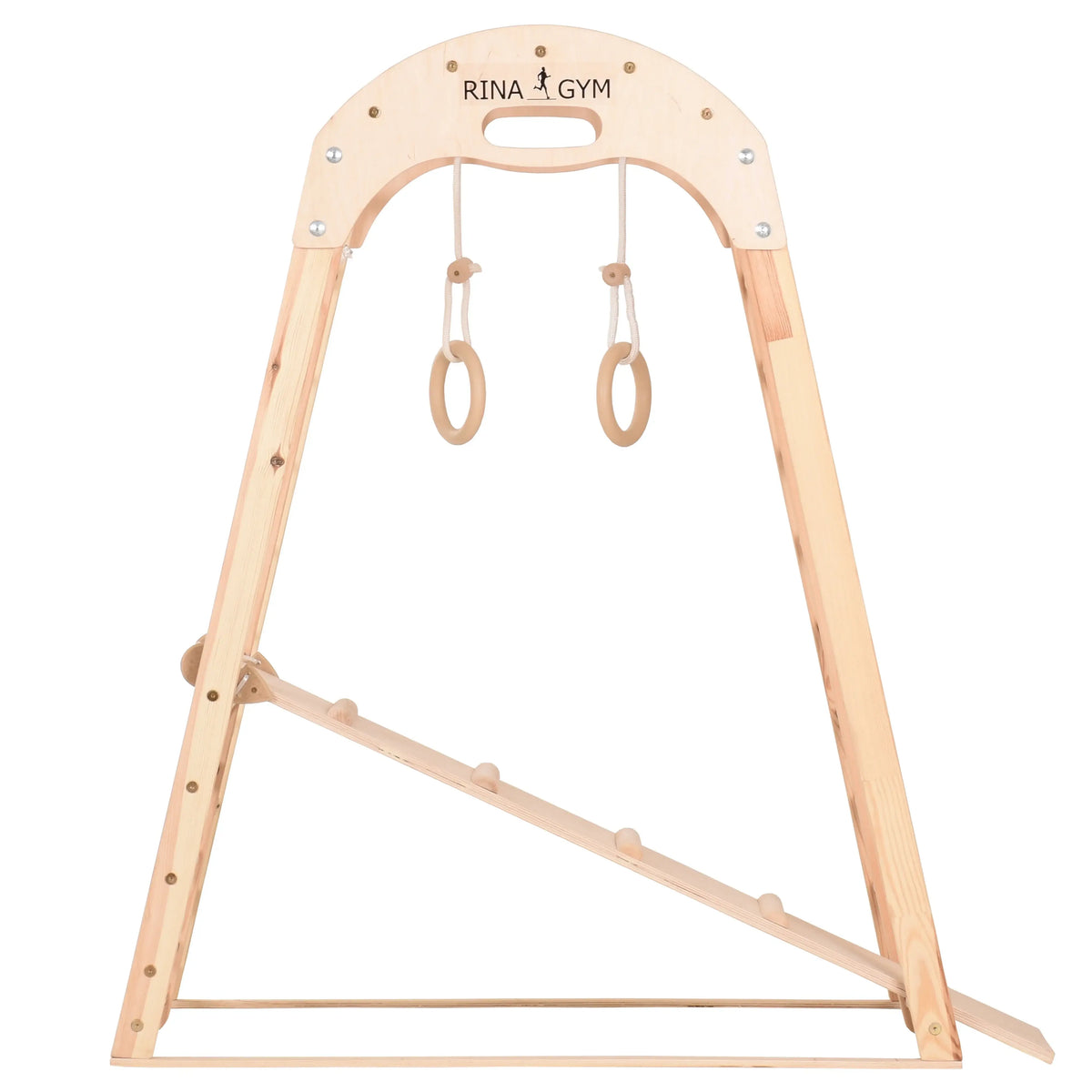 Indoor Spielplatz natur mit Kletternetz und Sprossenleiter