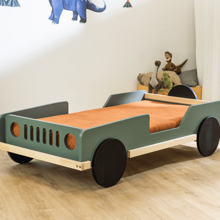 Holz Kinderbett JEEP in Grün für Kinder