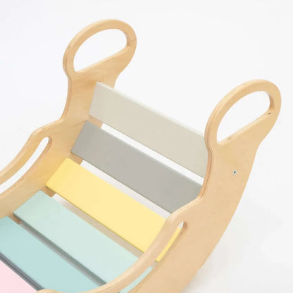 Pastellfarbener 5-in-1 Kletterbogen im Kinderzimmer