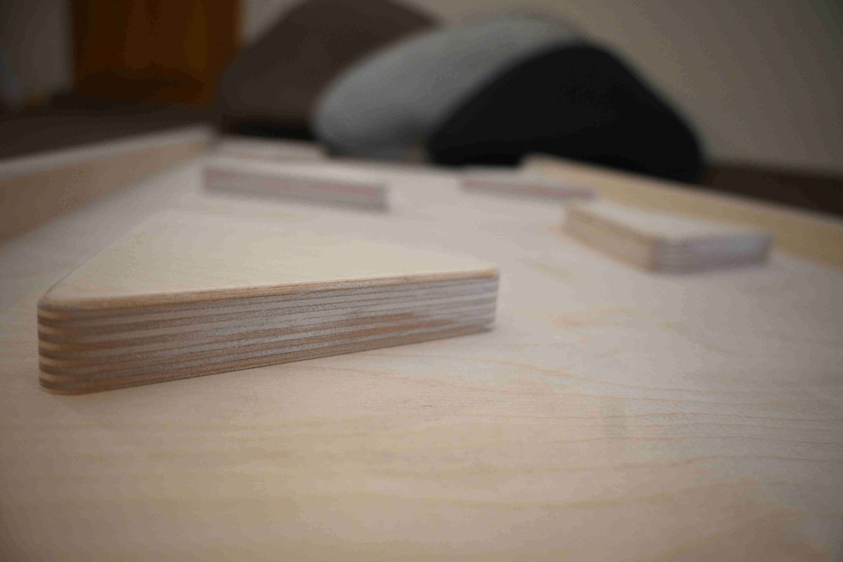 Kletterbrett Steps mit Stufen zum Hochklettern aus Holz