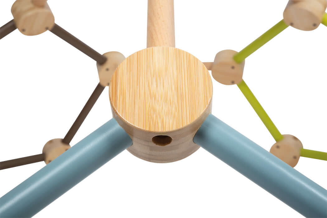Kletterdome Abenteuer als halbrundes Klettergerüst aus Holz