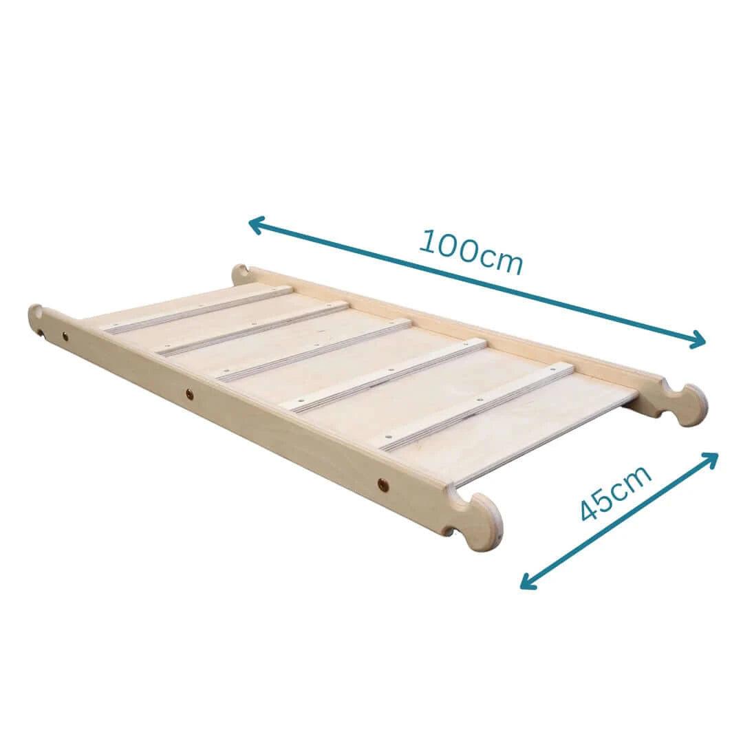 Kletterset Luna Kletterdreieck mit Maßen 100cm x 45cm für Kinder, perfekt zum Klettern und Spielen.