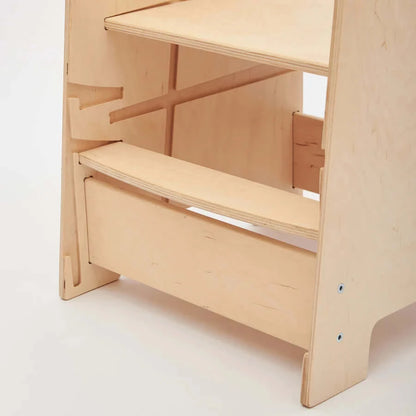 Mitwachsender Lernturm Leni aus Holz für die Küche
