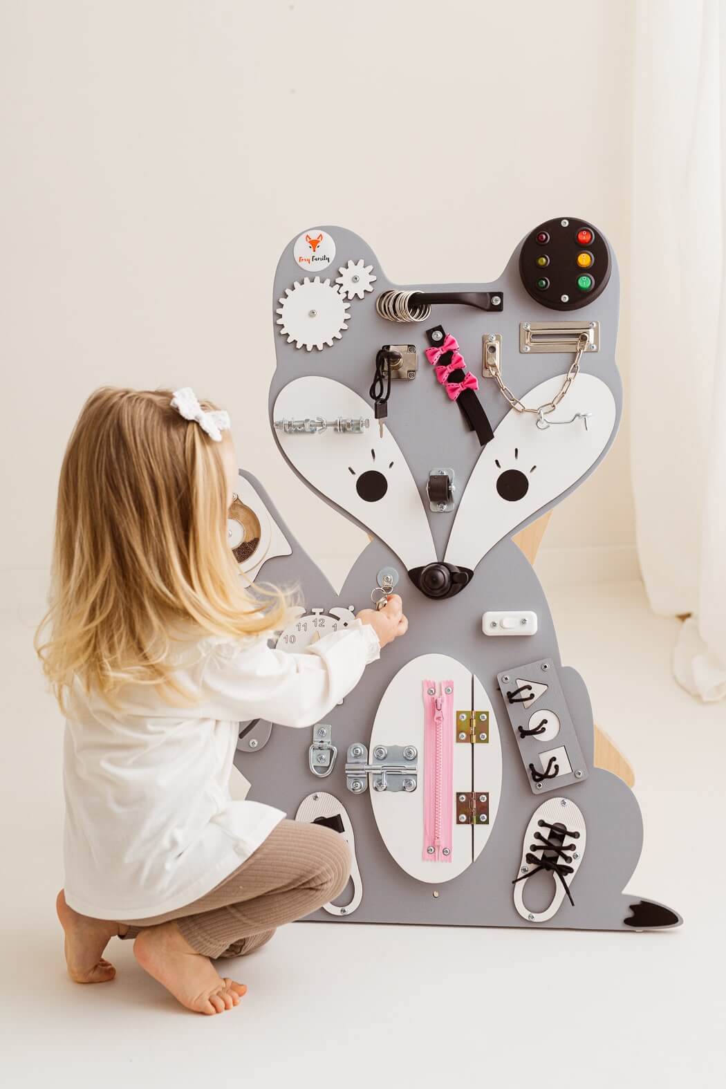Motorikwand Fuchs in Grau für Kinder