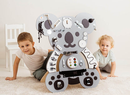 Motorikwand Kuno Koala in Grau für Kinder