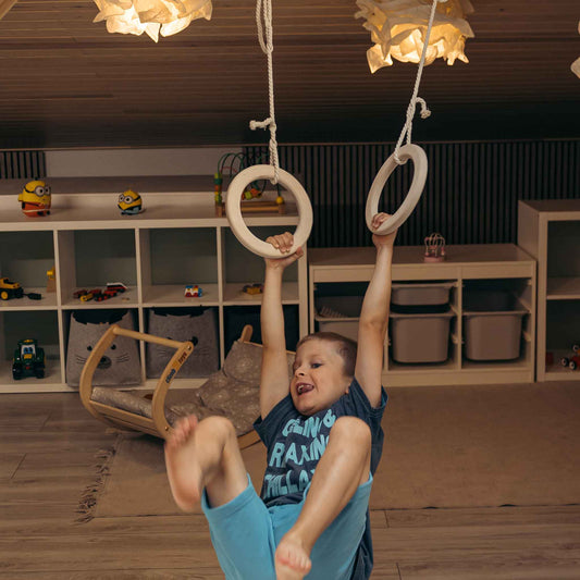 Gymnastikringe aus Holz für Kinder von Julies by KleinLeni