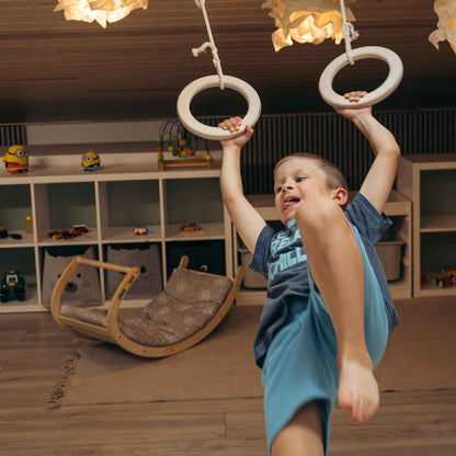 Gymnastikringe für Kinder mit verstellbaren Gurten