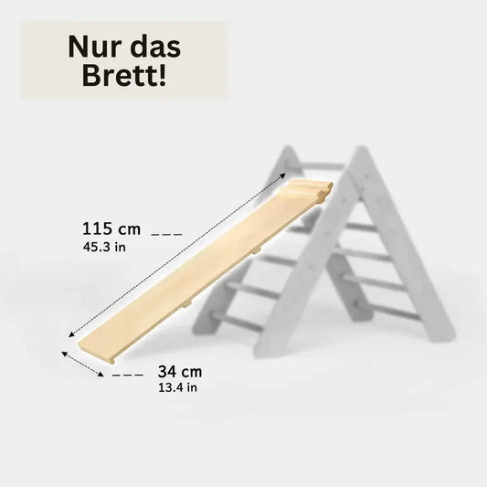 Wendbares Rutschbrett und Leiter am Kletterdreieck aus Holz