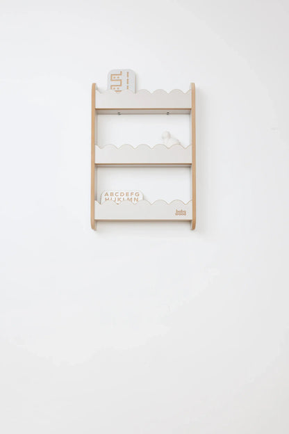 Wandregal Welle für Bücher an der Wand montiert