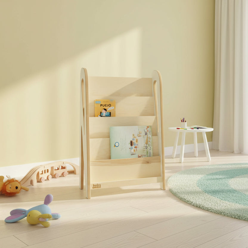 Bücherregal für Kinder in Natur mit Frontfächern