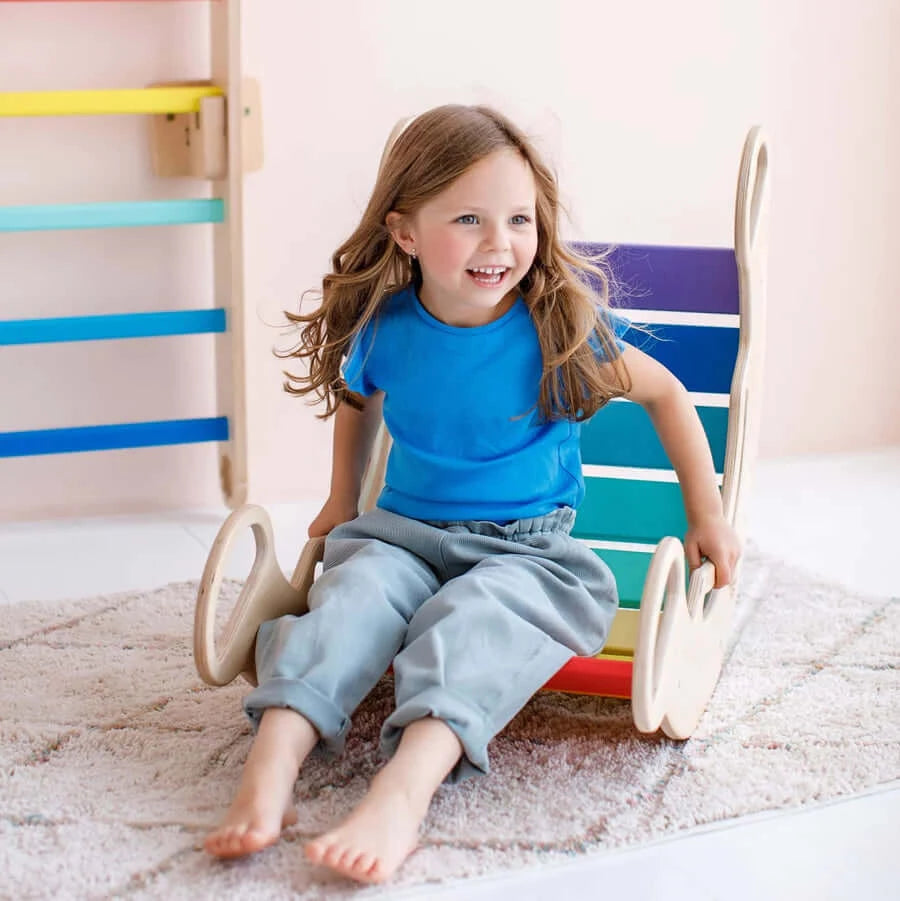 Bunter Montessori Kletterbogen aus stabilem Birkenholz