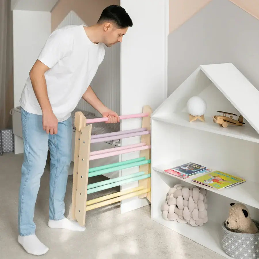 Pikler Kletterdreieck Pastell mit stabilen Sprossen
