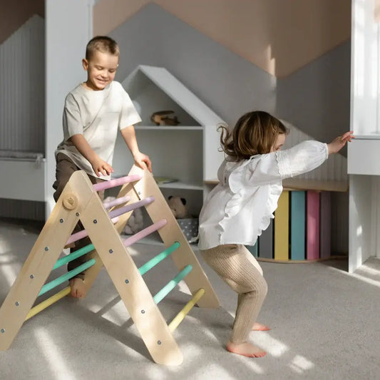 Pikler Kletterdreieck Pastell aus Holz von Busykids