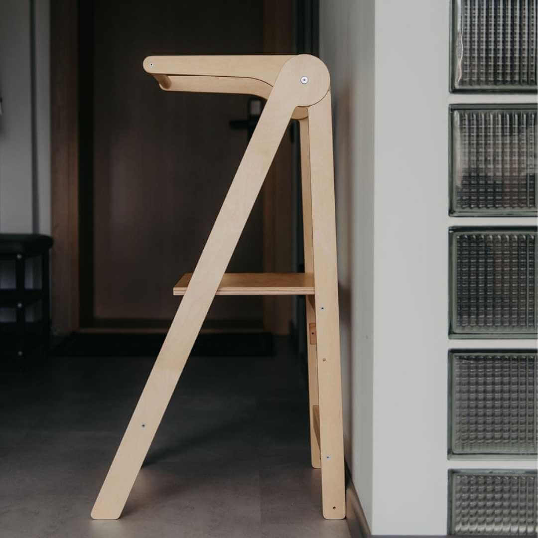 Faltbarer Montessori Lernturm in Natur aus Holz