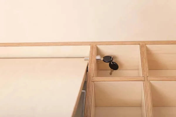 Schreib- und Maltisch Ina mit Stuhl im Detail