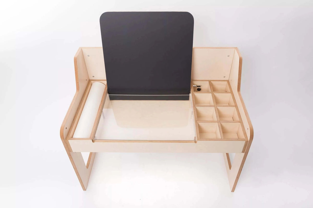 Höhenverstellbarer Montessori Maltisch Ina aus Holz