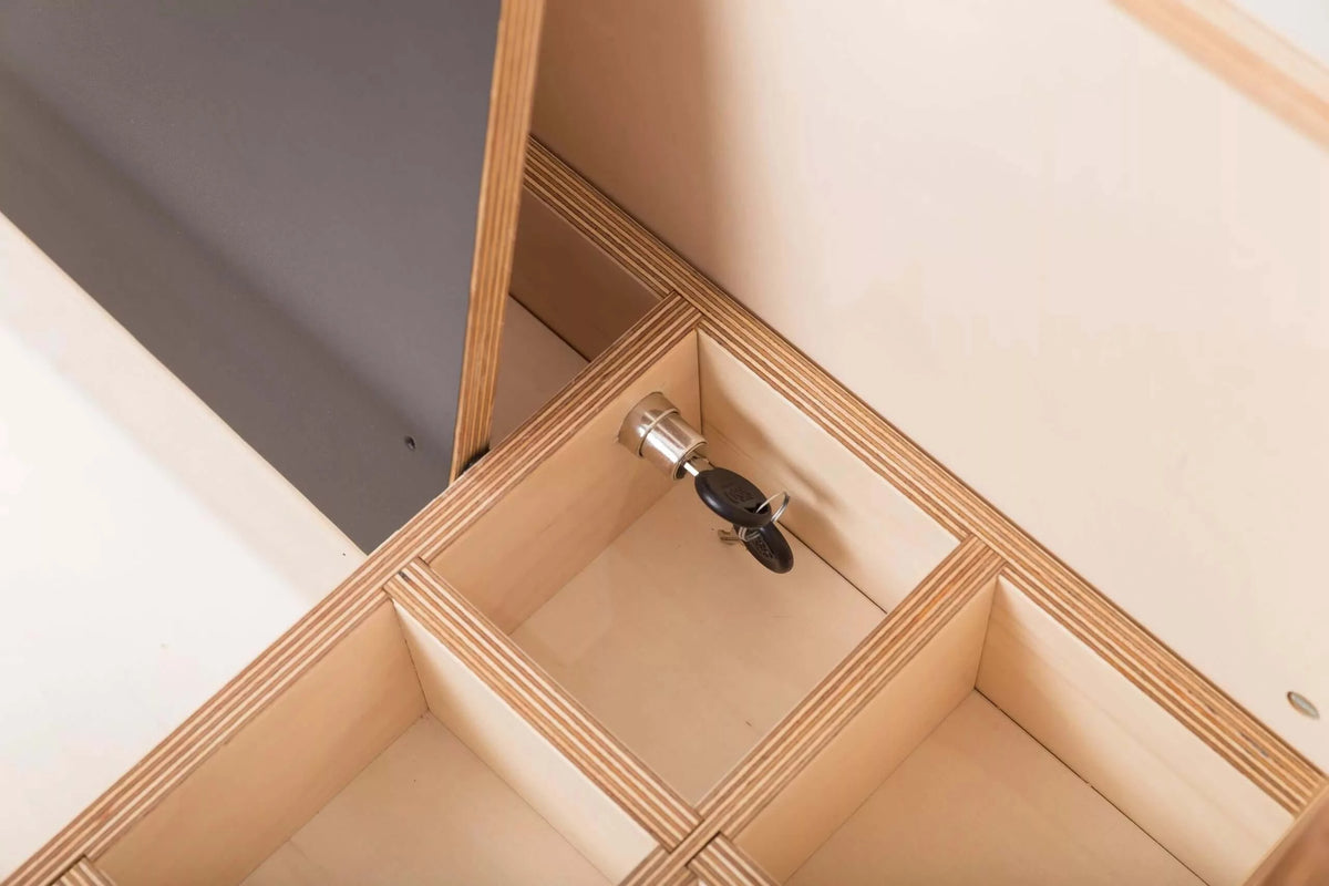 Maltisch Ina aus Holz zum Malen und Lernen
