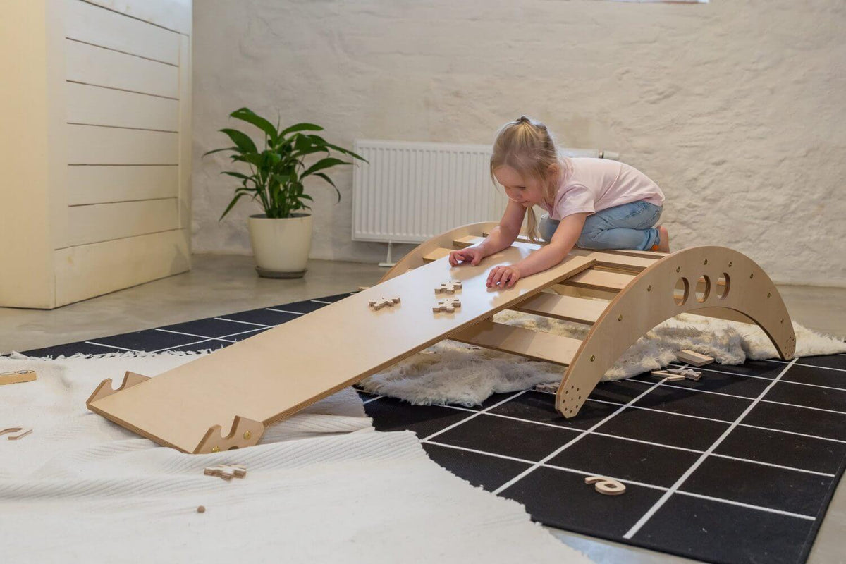 Wendbare 2-in-1-Rutsche mit glatter Seite und Kletterleiter
