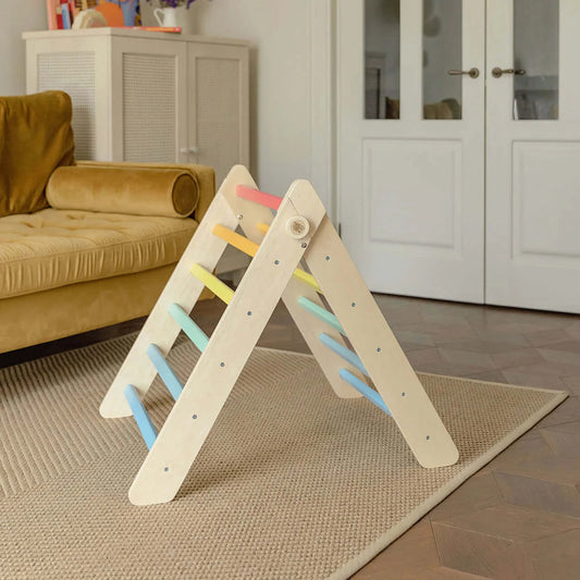 Buntes Pikler Kletterdreieck aus Holz von Busykids