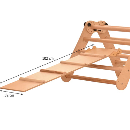 Rutschbrett und Hühnerleiter aus Holz für vielseitiges Klettern